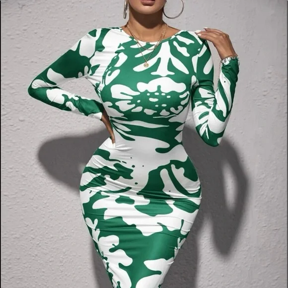 green emerald velvet dress SheIn Womens Multicoloured Striped 100% Cotton Skater Dress Size XL V- –  Preworn main image 1